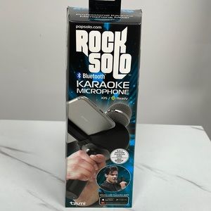 New Rock Solo Bluetooth Karaoke Microphone